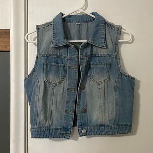 Women’s Cropped Denim Vest